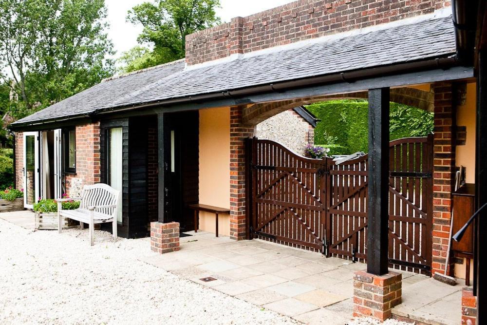 Bed and Breakfast The Old Hop Kiln Barn Petersfield Exterior foto